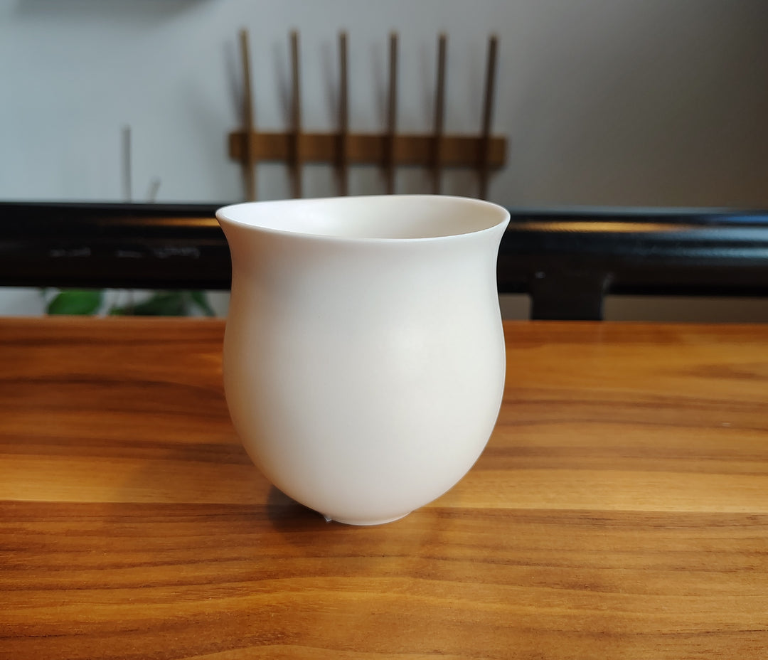 Ando Yukiko: Tulip Guinomi