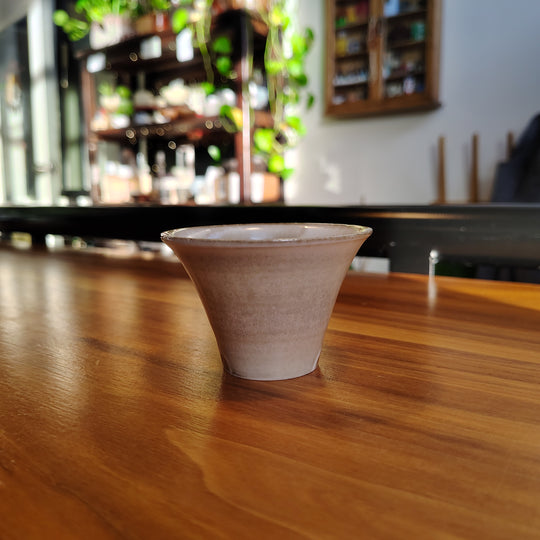 Iwaotonarite Grey Wide Rimmed Sakazuki