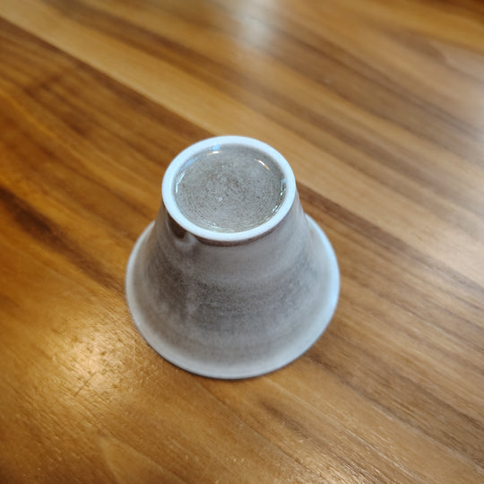 Iwaotonarite Grey Wide Rimmed Sakazuki