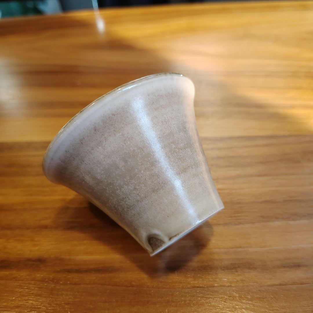 Iwaotonarite Grey Wide Rimmed Sakazuki