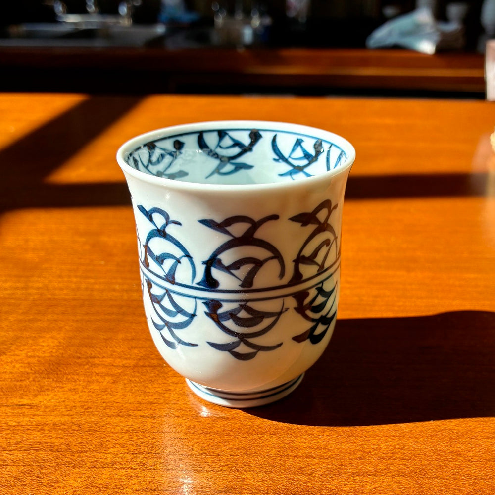 Blue and white hand-painted Imari-yaki yunomi, Japan vintage