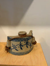Load image into Gallery viewer, Vintage Dachibin: Okinawan Awamori Hip Flask
